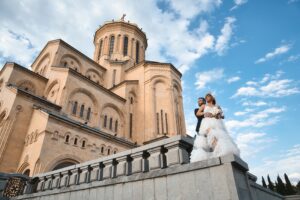 Wedding photography at the holy Trinity Cathedral (Sameba), Tbilisi by Artmakers Studio Wedding photography at the holy Trinity Cathedral (Sameba), Tbilisi by Artmakers Studio