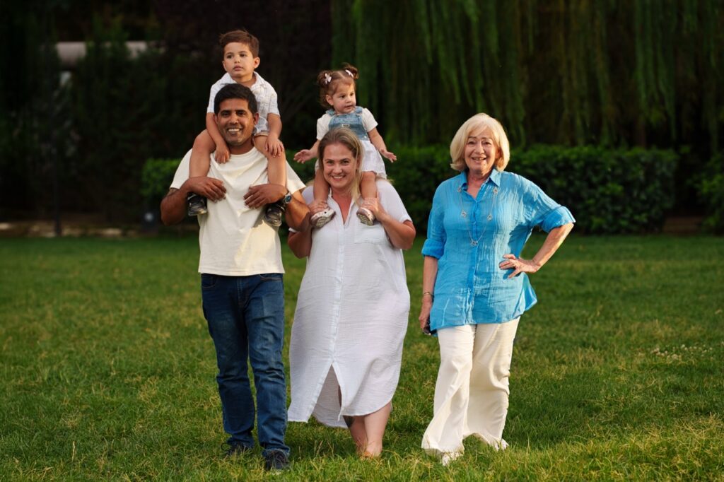 A7407038 Alisa – family photo shoot – Tbilisi – Georgia copy Large