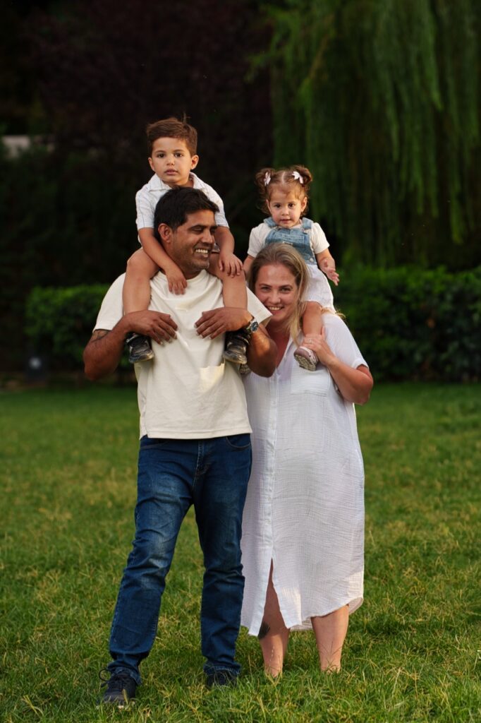 A7407039 Alisa – family photo shoot – Tbilisi – Georgia copy Large