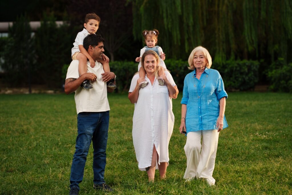 A7407041 Alisa – family photo shoot – Tbilisi – Georgia copy Large