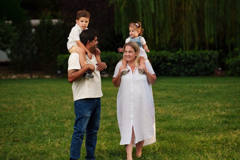 A7407043 Alisa – family photo shoot – Tbilisi – Georgia copy Large