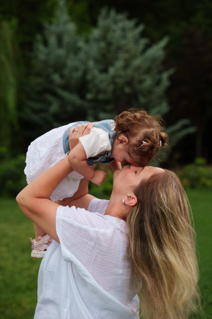 A7407049 Alisa – family photo shoot – Tbilisi – Georgia copy Large