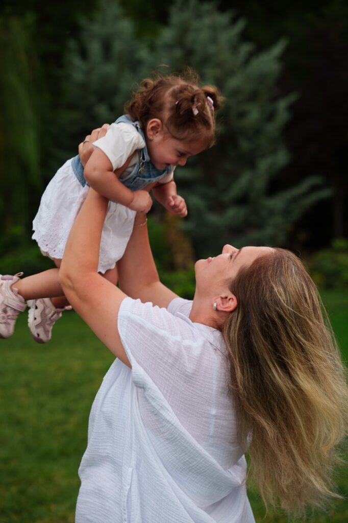 A7407051 Alisa – family photo shoot – Tbilisi – Georgia copy Large